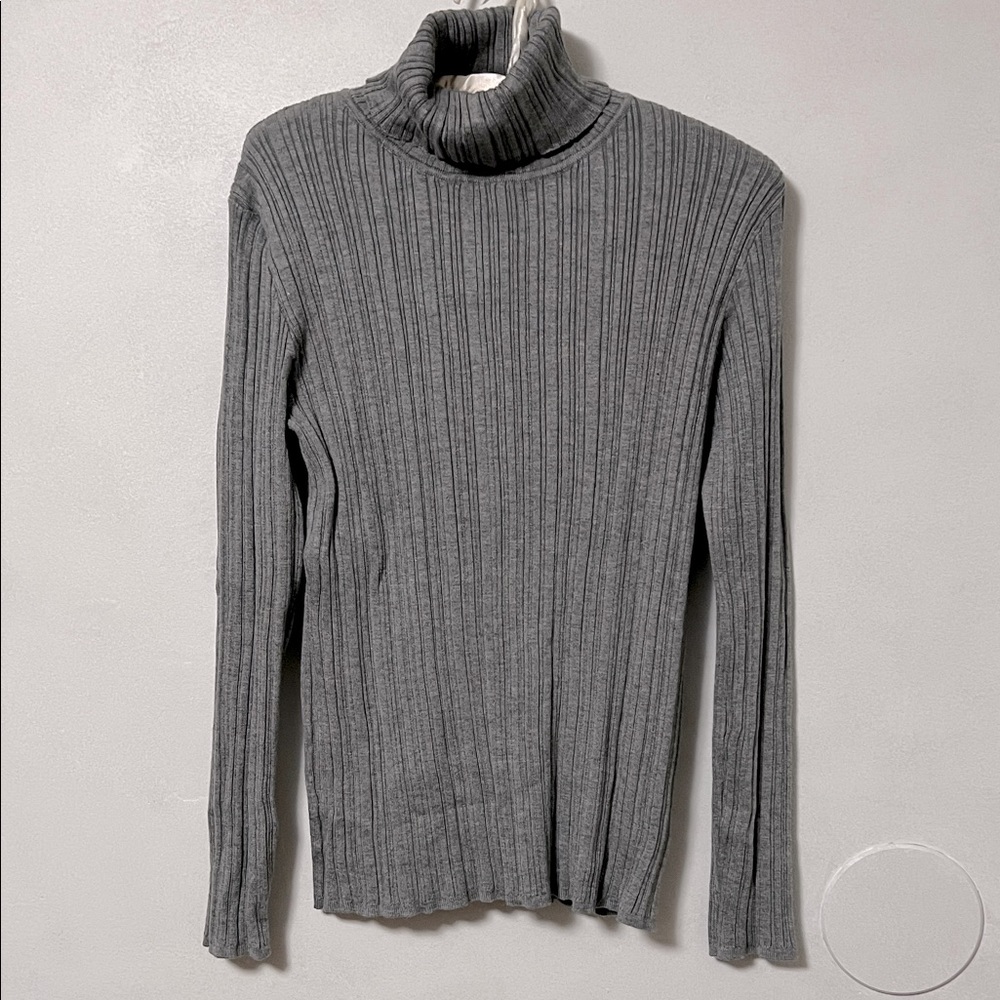 Women’s Turtleneck Knit Top